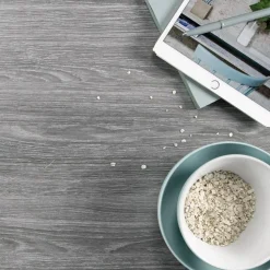 Clearance Perlegrå kontaktplast Bord | Kjøkken