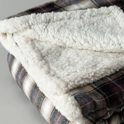 Sale Pledd sherpa rutet brun Tekstil