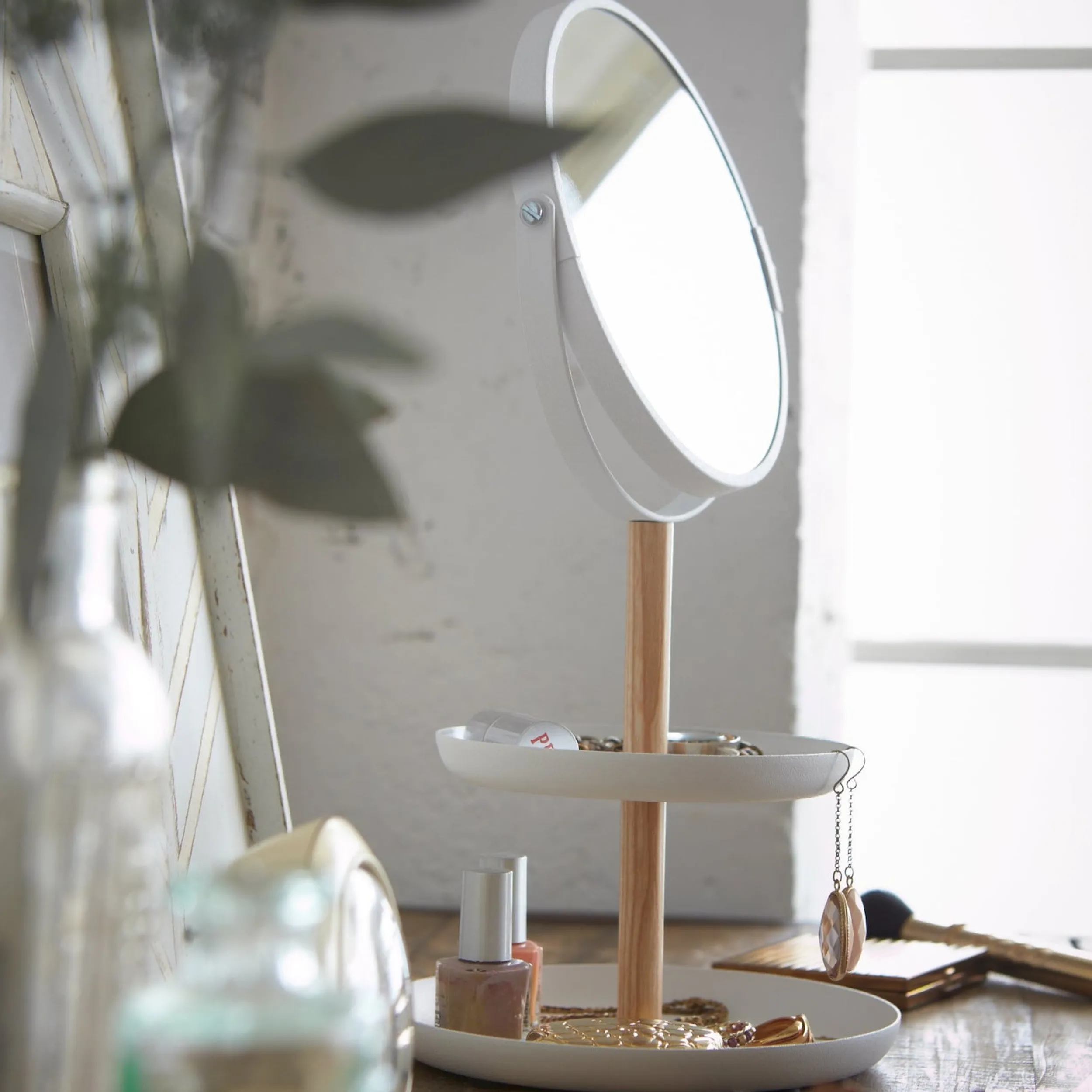 Clearance Smykkebrett med speil hvit Garderobe | Baderom