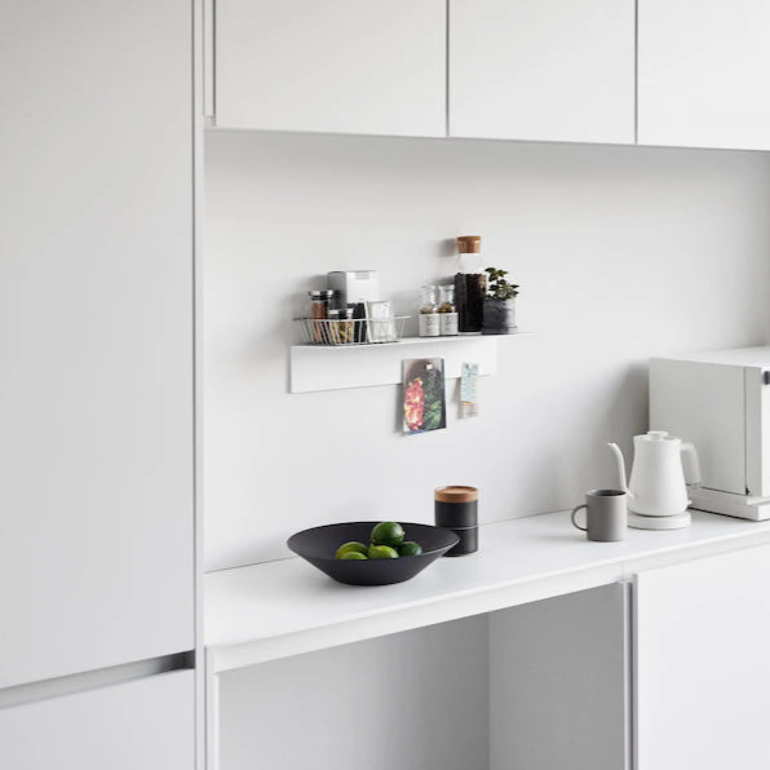 Outlet Vegghylle hvit Gang | Vaskerom