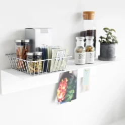 Outlet Vegghylle hvit Gang | Vaskerom